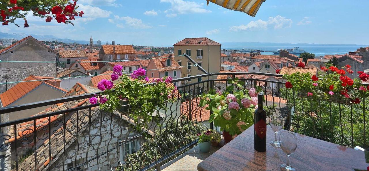 Apartments Angela With Old Town View Spalato Esterno foto