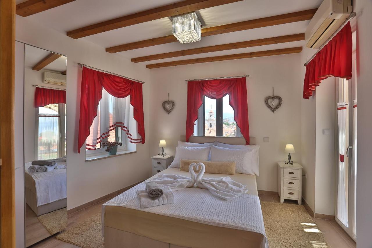Apartments Angela With Old Town View Spalato Esterno foto